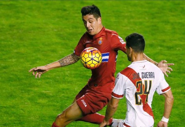 Enzo Rocco (Espanyol) Javi Guerra (Rayo Vallecano)