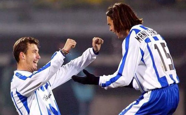 Josemi and Manu Sanchez celebrating a goal with Malaga CF